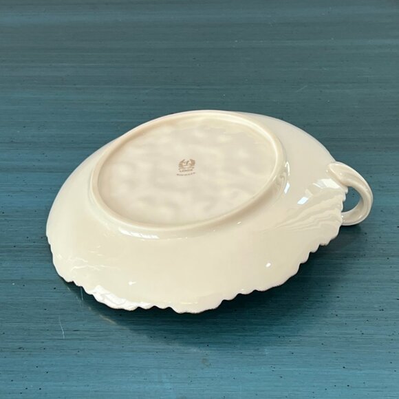 Vintage Lenox Ivory Fine Porcelain Nappy Dish Floral Leaf Pattern Handle Dish - Picture 7 of 8